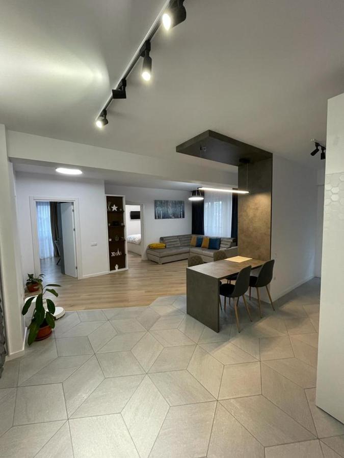Adina Apartament Gura Humorului Ngoại thất bức ảnh